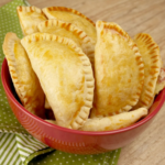 Pastel de Forno Caseiro: Receita Rápida e Deliciosa em 30 Minutos!