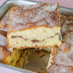 Bolo de Canela Marmorizado com Cobertura Açucarada em 40 Minutos: Simples e Irresistível